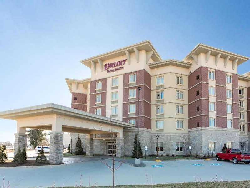 Drury Inn & Suites Louisville North Exteriör bild